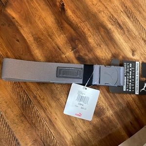 Puma golf ultra lite stretch belt.